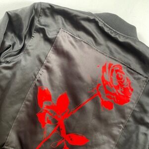 Forever 21 Mens Black Satin Bomber Jacket Red Rose Graphic‎ Medium